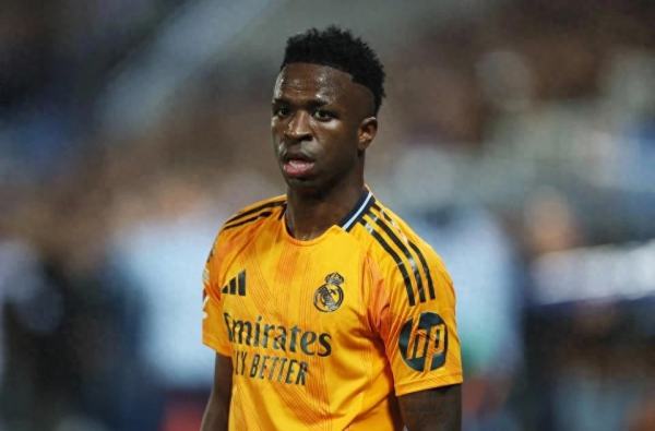 宝牛E配 如果维尼修斯拒绝与俱乐部续签新合同, 皇家马德里将物色替代人选