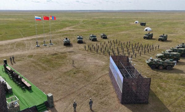 上升浪 中俄蒙合兵一处, 打响首次边防演习, 刚谈妥的管道合作, 不容有失